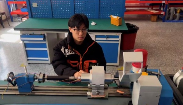 哈工大地心擎枢团队研发超深地碎钻发电系统，打破国外垄断