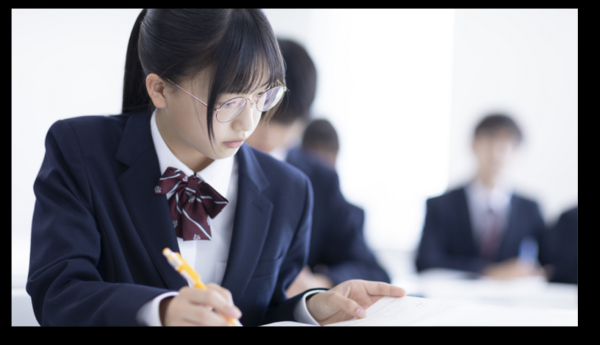 智校 AI 英语：AI 重构学习基因，开启英语提分新纪元