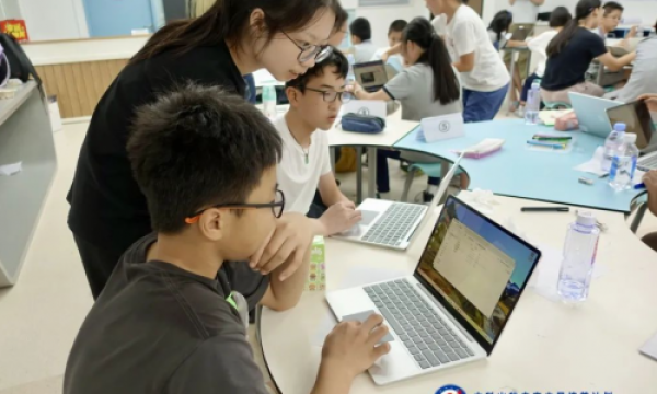 中科火种点燃AI星火  具身智能夏令营于上海民办正达外国语学校圆满落幕