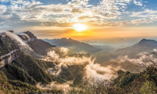 “玩转金佛山唤醒夏日多巴胺”金佛山海滨露营音乐季点燃夏日激情！